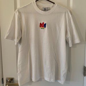 Adidas White/Rainbow Logo Tee US M